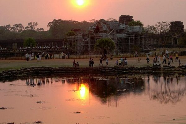 Luxury Angkor Group Tour Sunset
